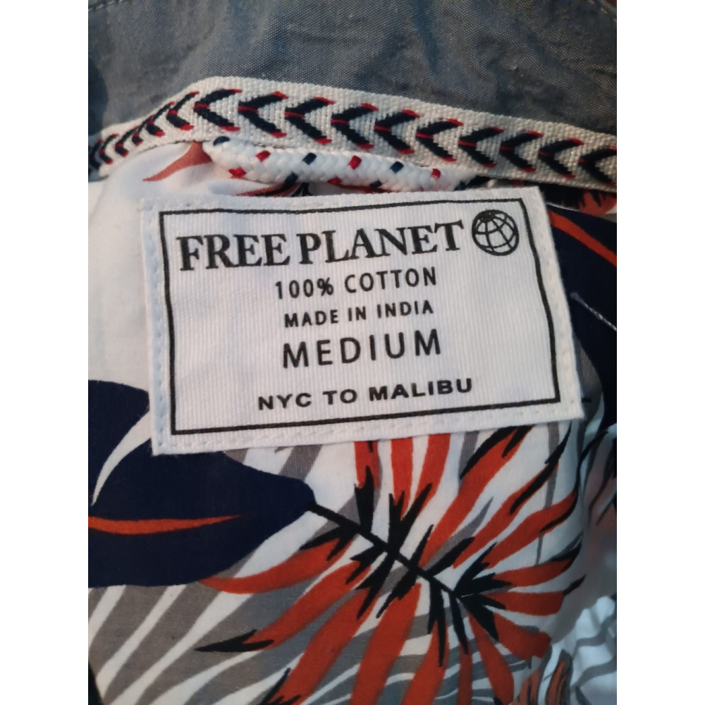 Medium Free Planet printed poplin button up shirt - Picture 3 of 3